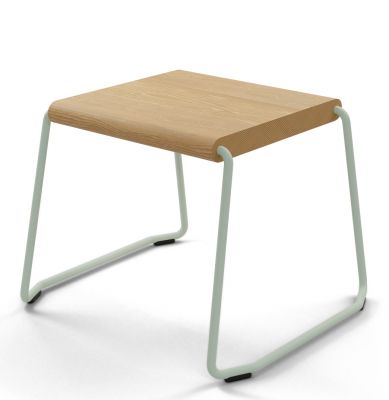 D:002 Beistelltisch Fuchs & Habicht: Quadratischer Holztisch mit hellgrünem Metallgestell, moderner Nachttisch.